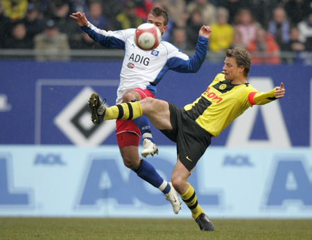 在此次声明 在此次声明